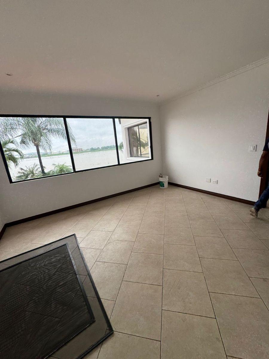 Casa en Samborondón con 4 Habitaciones y 714 m² en Venta, Al Rio, Guayas — imagen 7