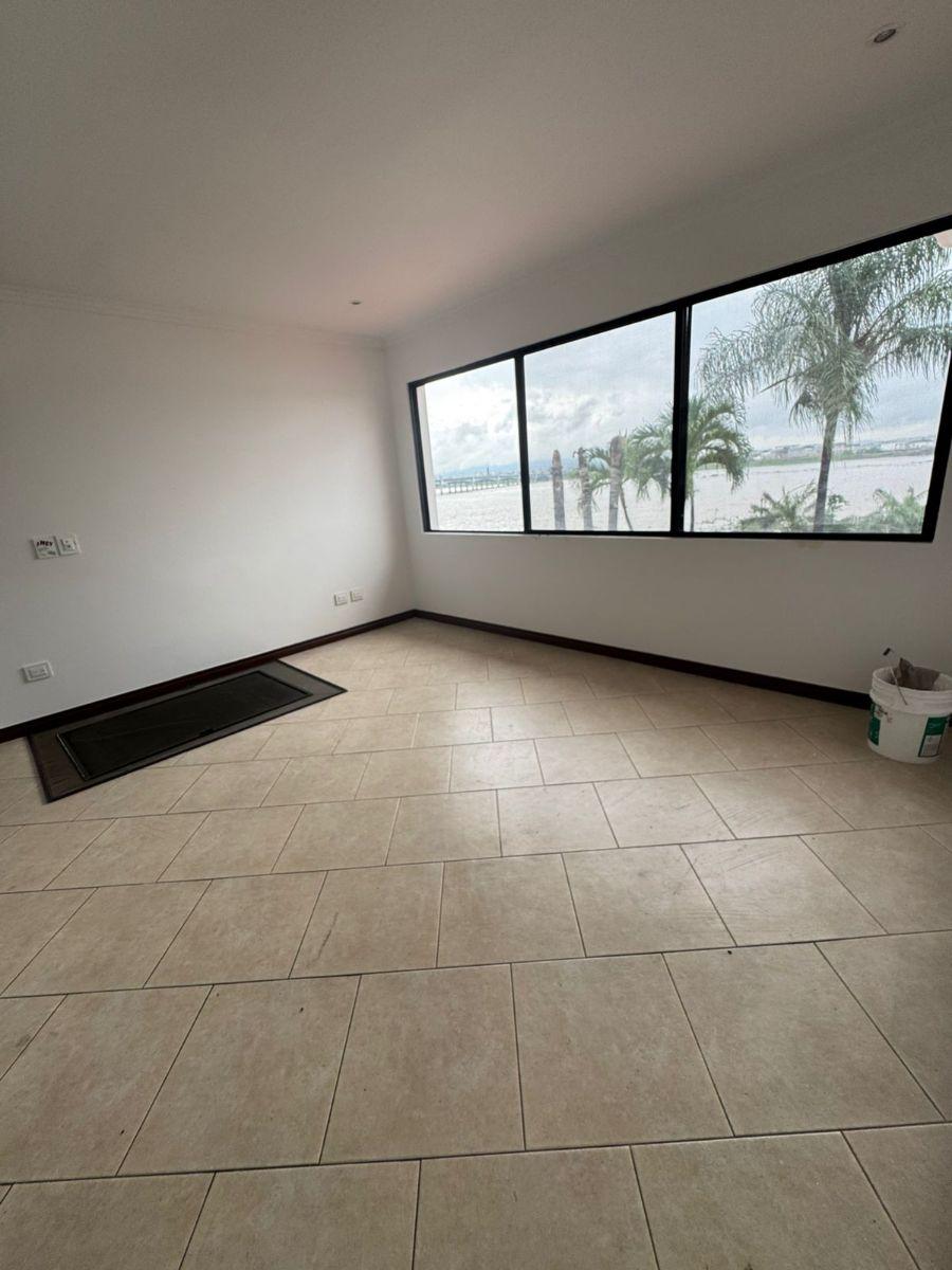 Casa en Samborondón con 4 Habitaciones y 714 m² en Venta, Al Rio, Guayas — imagen 6
