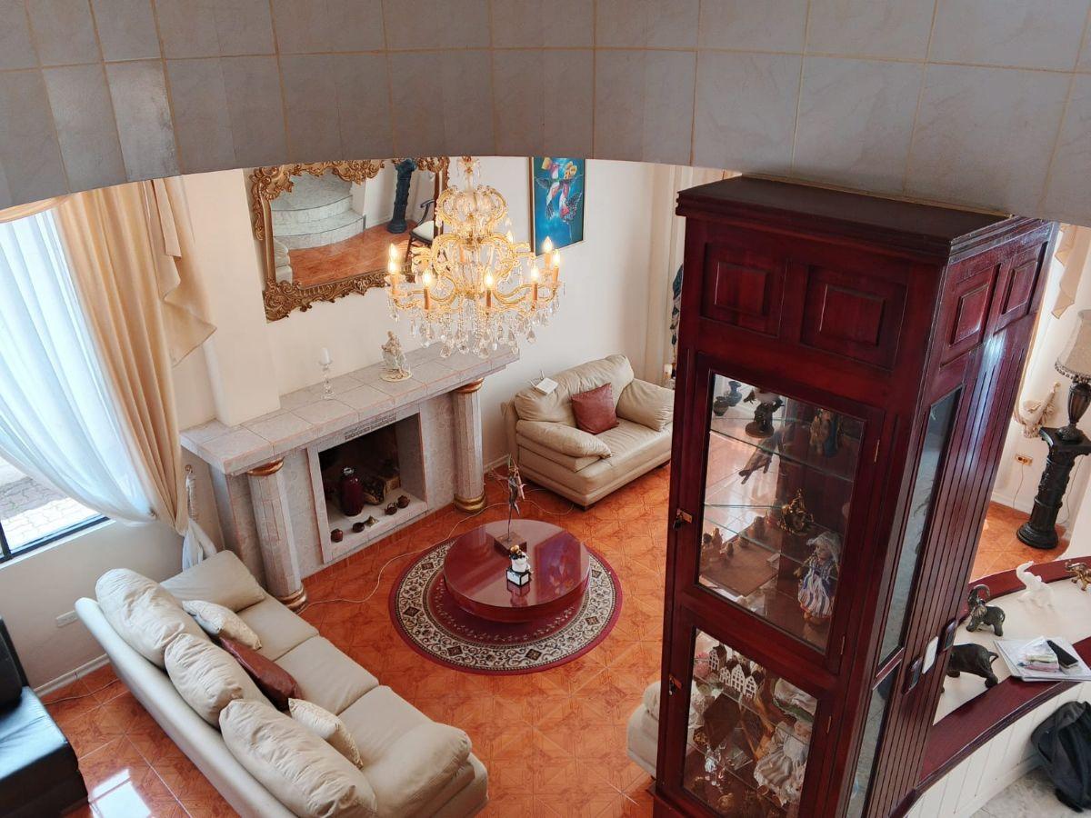 Vendo Hermosa Casa, Sector Reservorio, Cumbayá — imagen 8