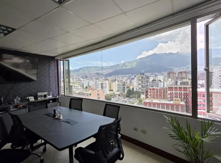 En Venta Hermosa Oficina en El Edificio Atlantic Business — imagen 1