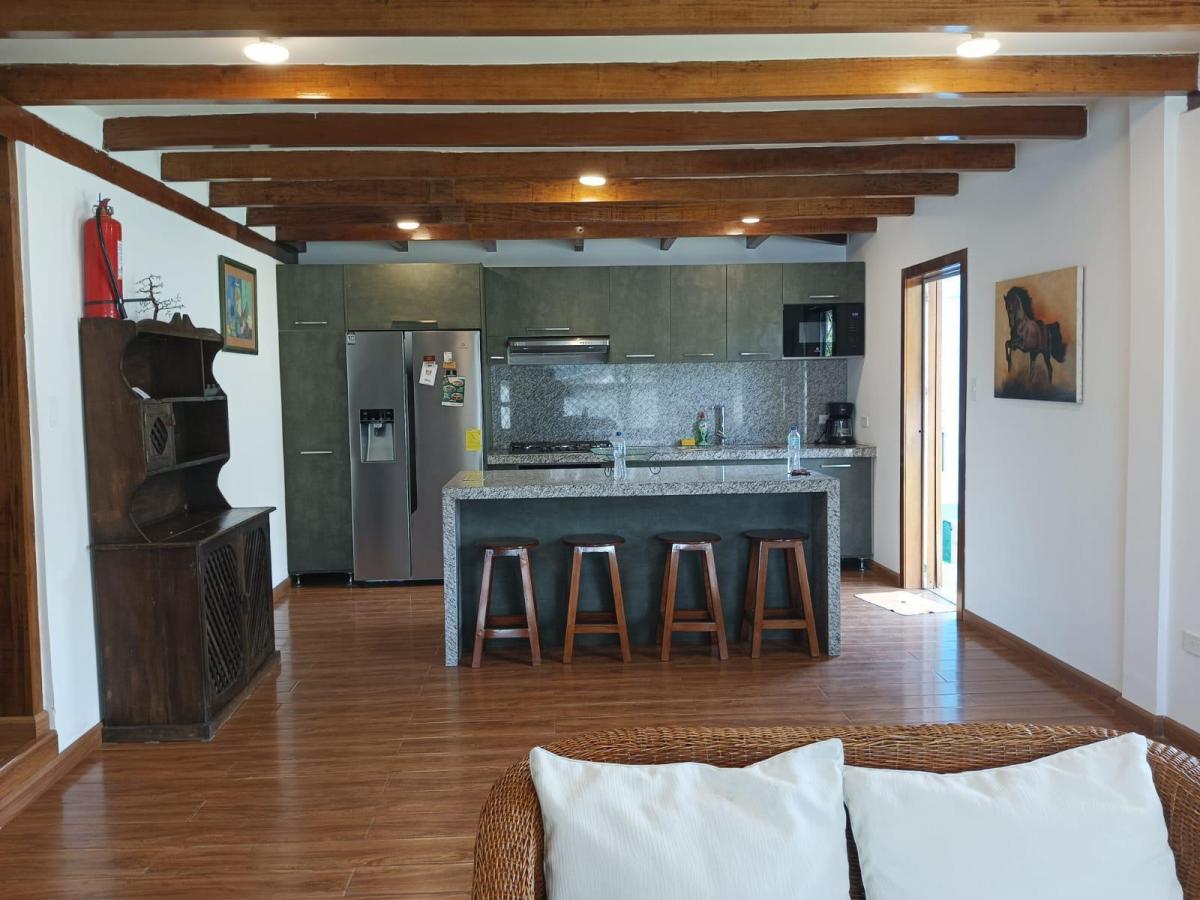 En Venta Quinta con Galpón de Oportunidad 373 m² Cubiertos y 2194 m² de Terreno — imagen 2