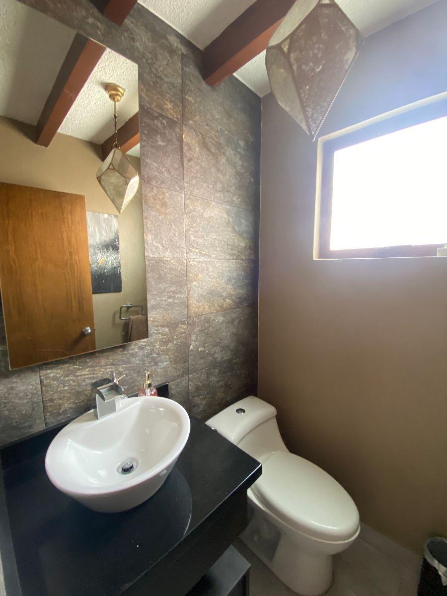 Casa Dentro de Conjunto con Guardia — imagen 10