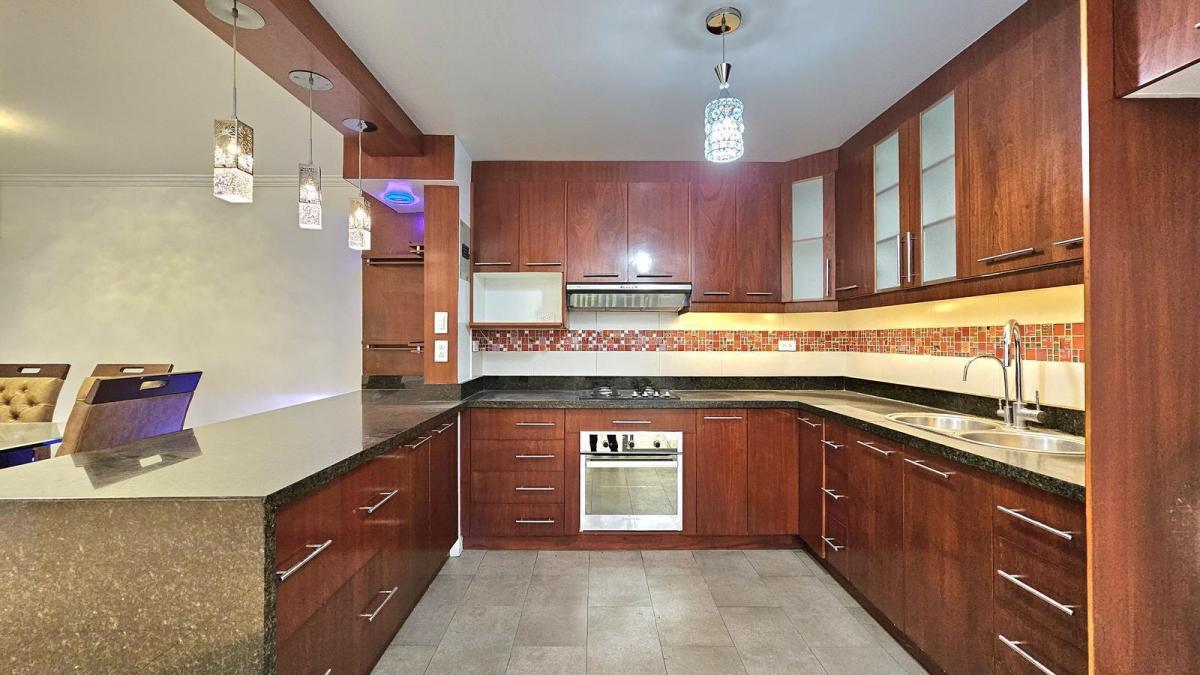 Vendo Casa de Dos Plantas en El Pinar Alto Dentro de Urbanización y con Seguridad de Primera — imagen 10