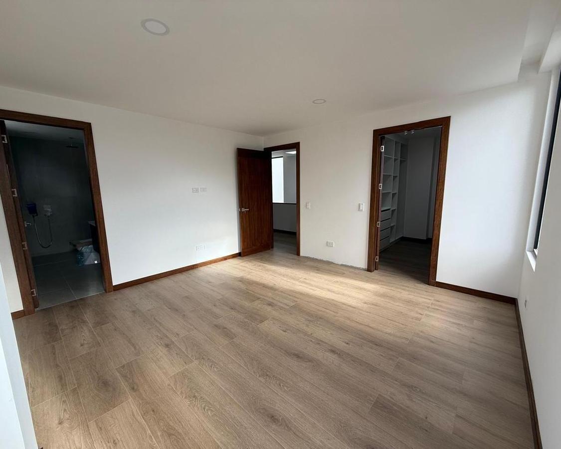 Casa No Adosada, 210 m², Máster en Pb, 3 Dorm., 3 Baños Completos Tumbaco — imagen 2