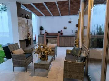Venta Casa en Tumbaco La Cerámica Conjunto Residencial Provenza Sobre Av Ruta Viva — imagen 3