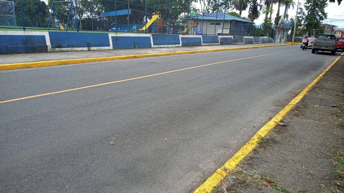 Se Vende Terrenocomercial Frente Al Parque Morete Puyo, Pastaza — imagen 4