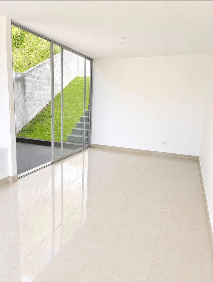 Casa a Estrenar en El Valle de Los Chillos, Puente 2 — imagen 8