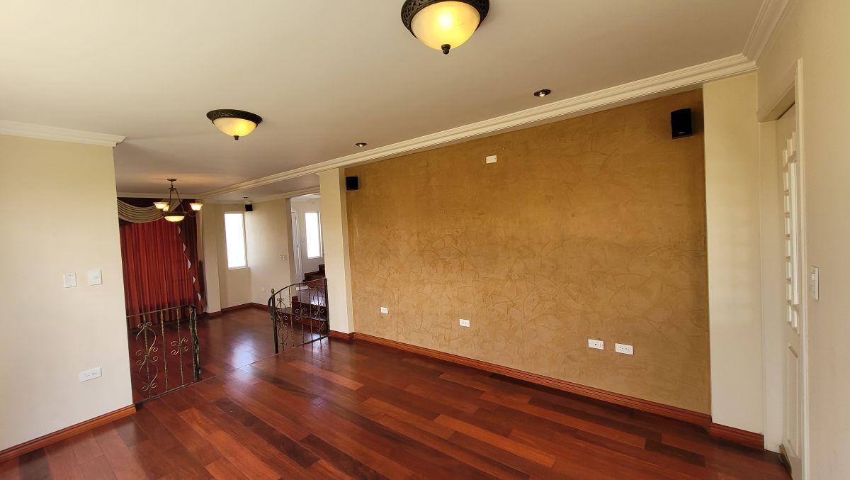 Casa de Venta en Urbanización, Los Chillos, Taboada, 4 Dorm. — imagen 6