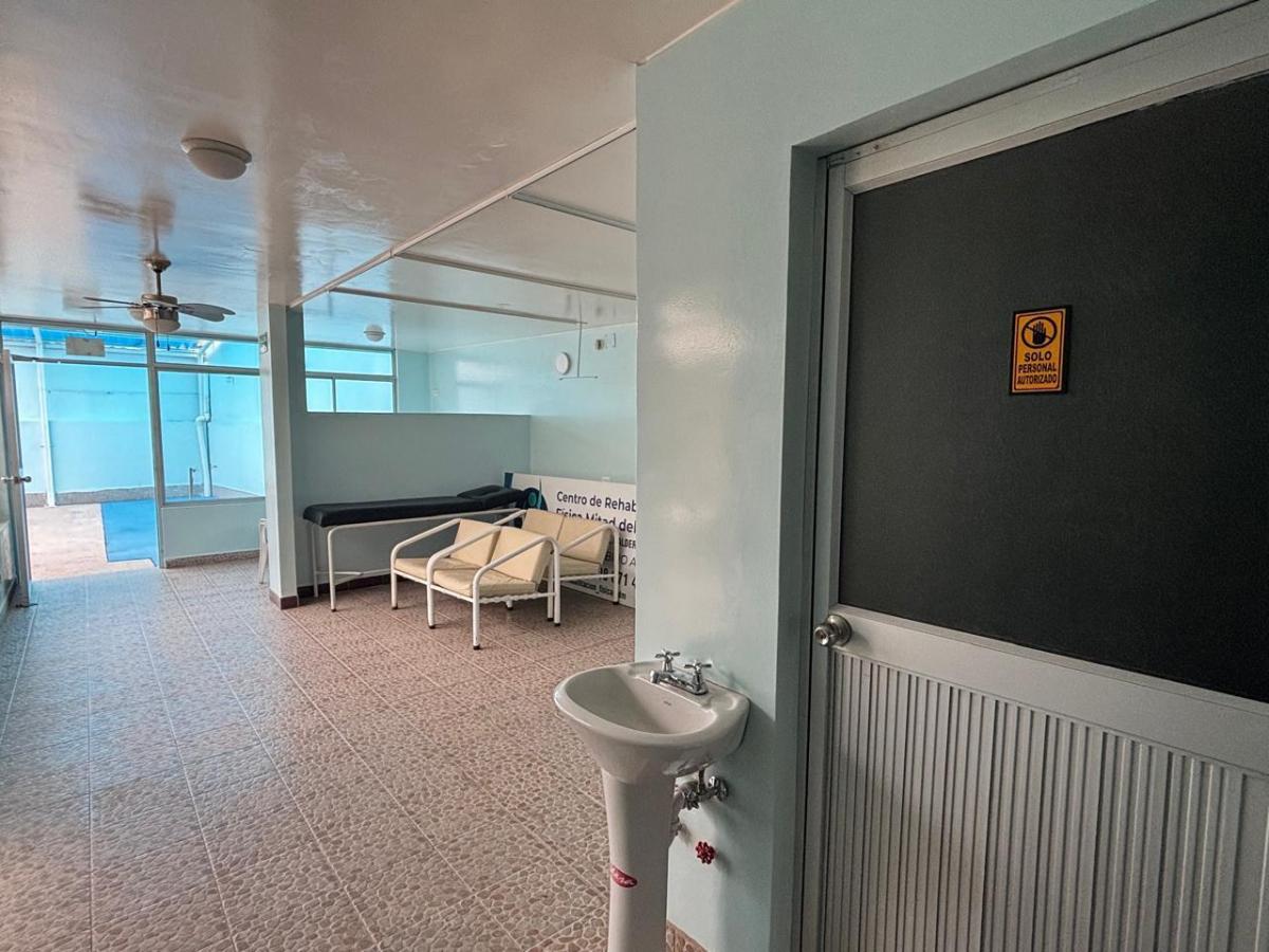 Vendo $134.900 Propiedad con Piscina Para Centro de Fisioterapia, Médico, Spa, — imagen 10