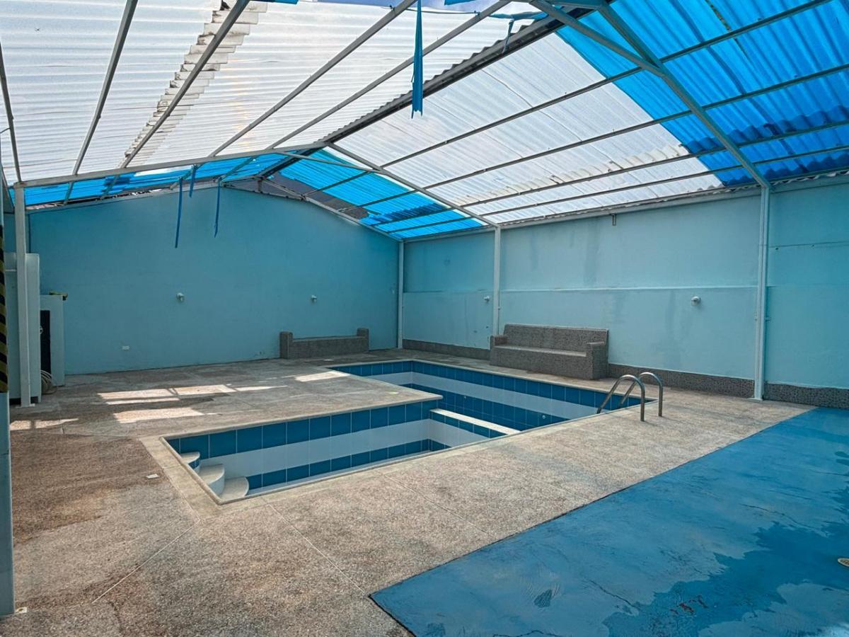 Vendo $134.900 Propiedad con Piscina Para Centro de Fisioterapia, Médico, Spa, — imagen 8