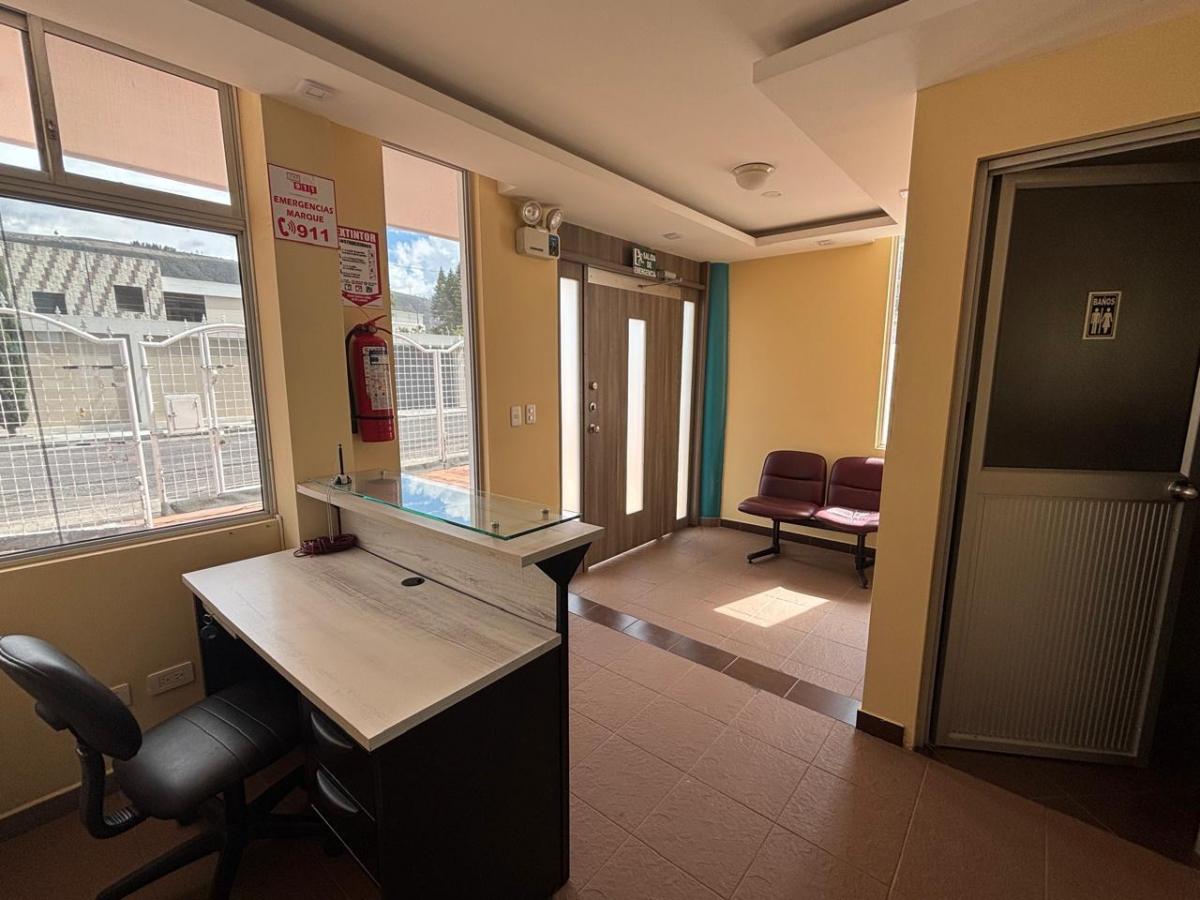 Vendo $134.900 Propiedad con Piscina Para Centro de Fisioterapia, Médico, Spa, — imagen 6
