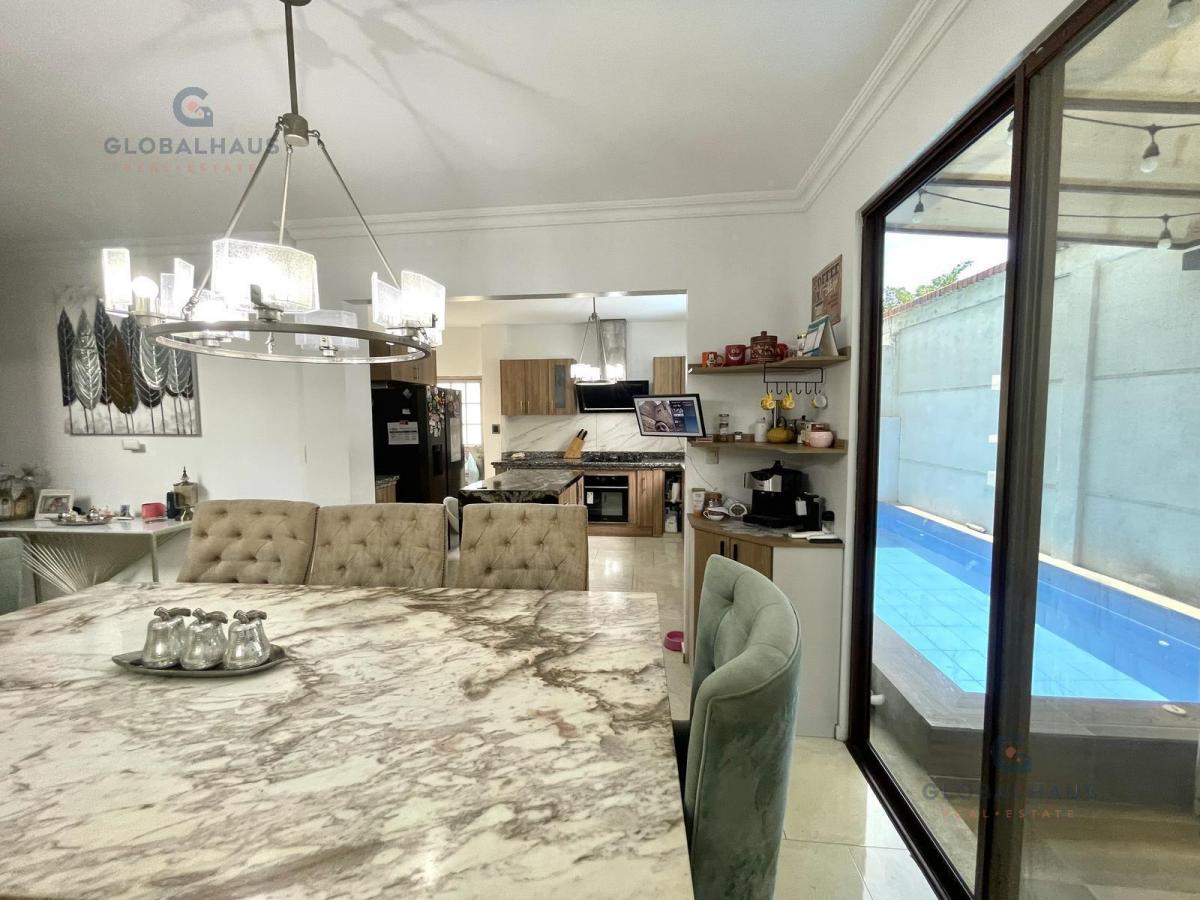 Venta de Casa Amoblada en Ciudad Celeste con Piscina, Area Bbq. My. Z, Guayas — imagen 4