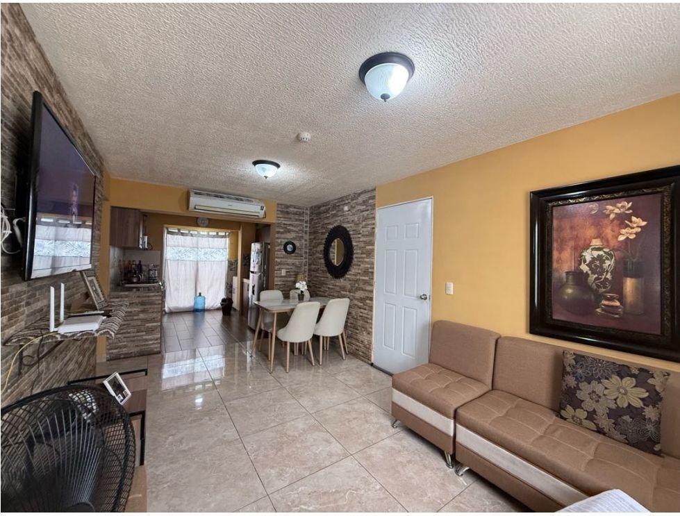 Departamento Remodelado en Venta Urb. Villas del Rey Etapa Harry, Guayas — imagen 2