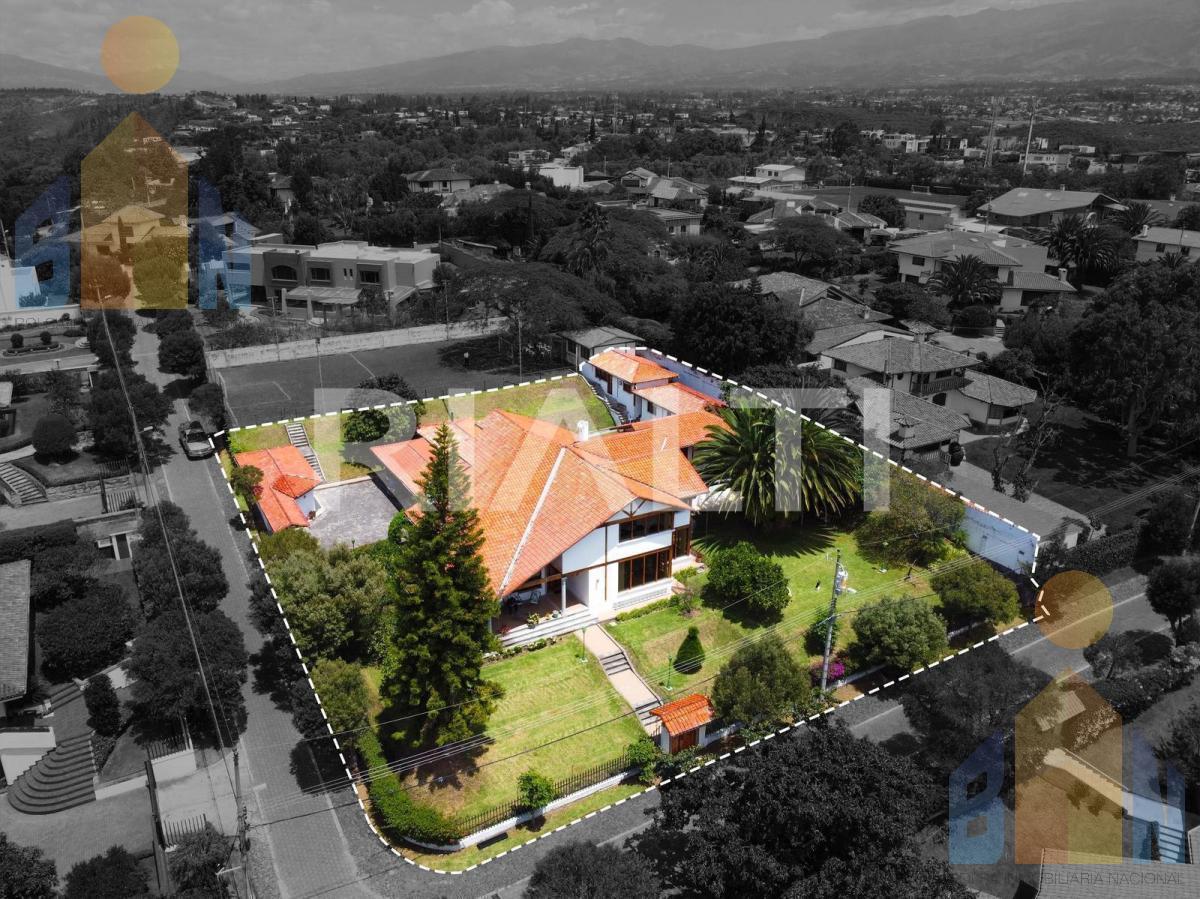 Casa en Venta (Cumbayá - Urb. Portal de Cumbaya/ Via a Pillagua) — imagen 10