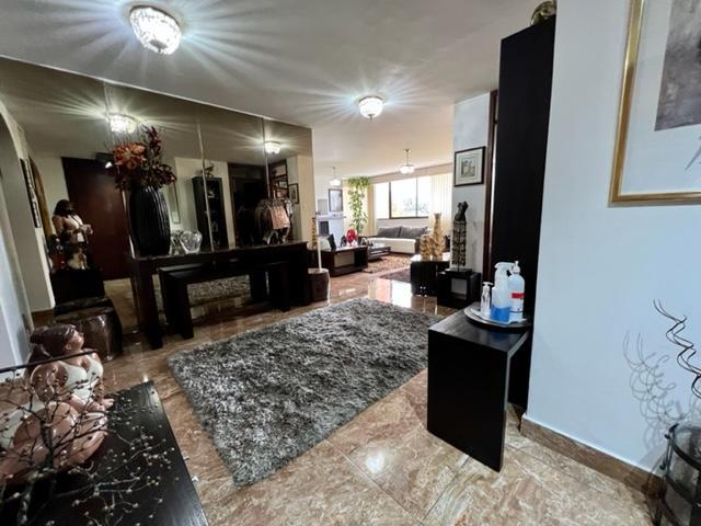 Departamento Gonzalez Suarez en Venta — imagen 4