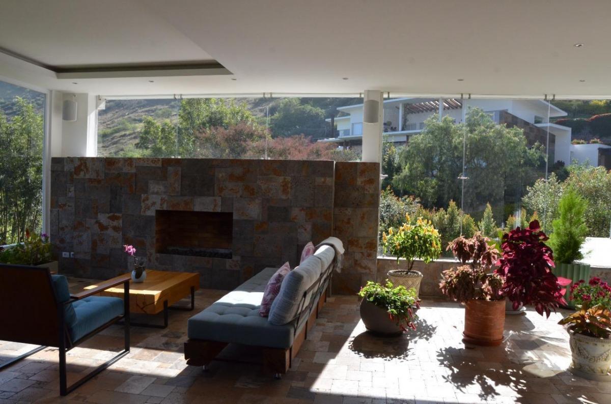 Venta de Residencia de Lujo en Tumbaco - Pacho Salas con Vista Incomparable — imagen 9