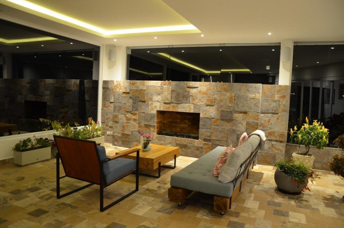 Venta de Residencia de Lujo en Tumbaco - Pacho Salas con Vista Incomparable — imagen 8