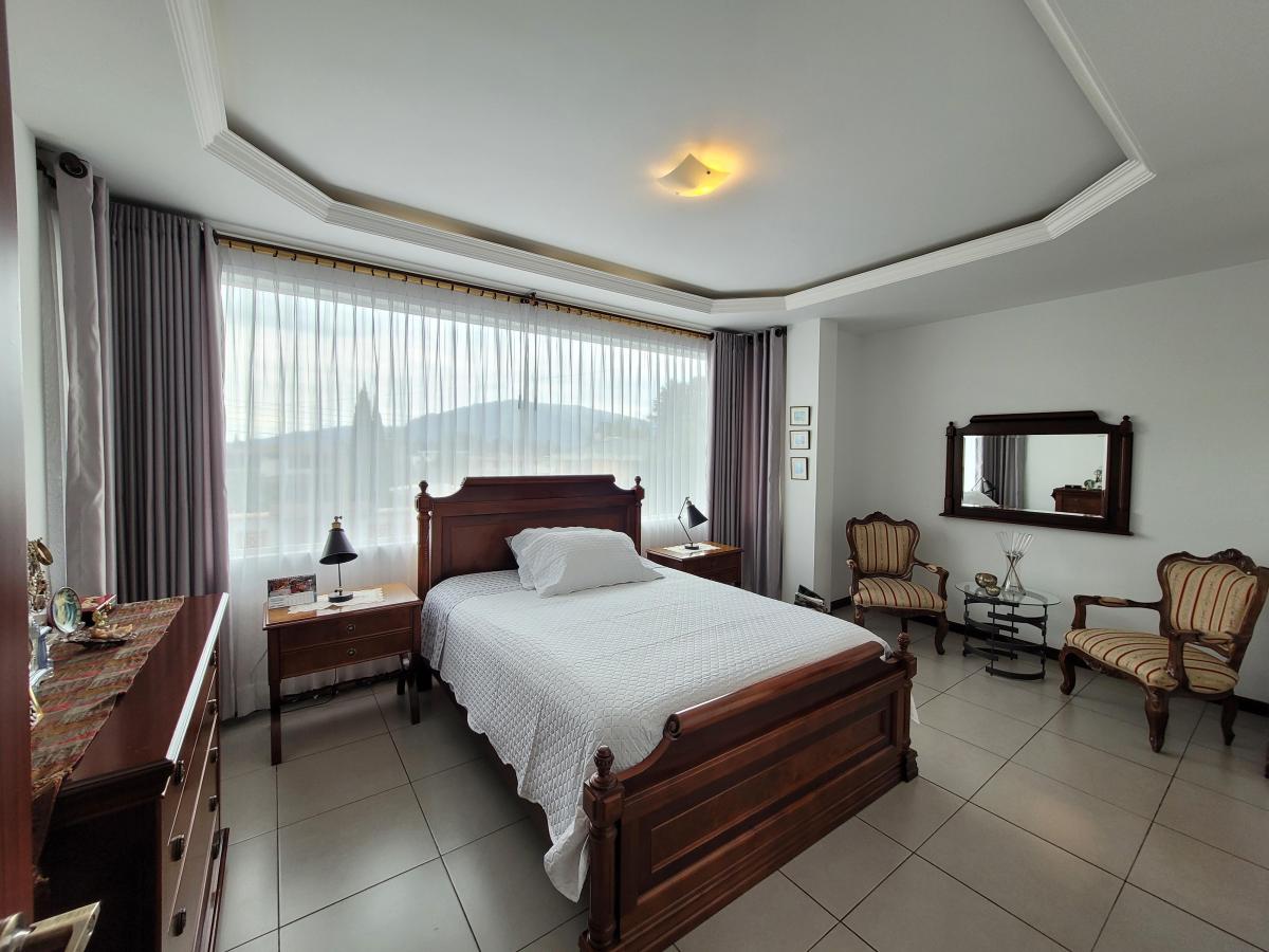 Casa de Venta Independiente, San José del Valle, 4 Dorm.. Terreno: 1.120 m — imagen 8