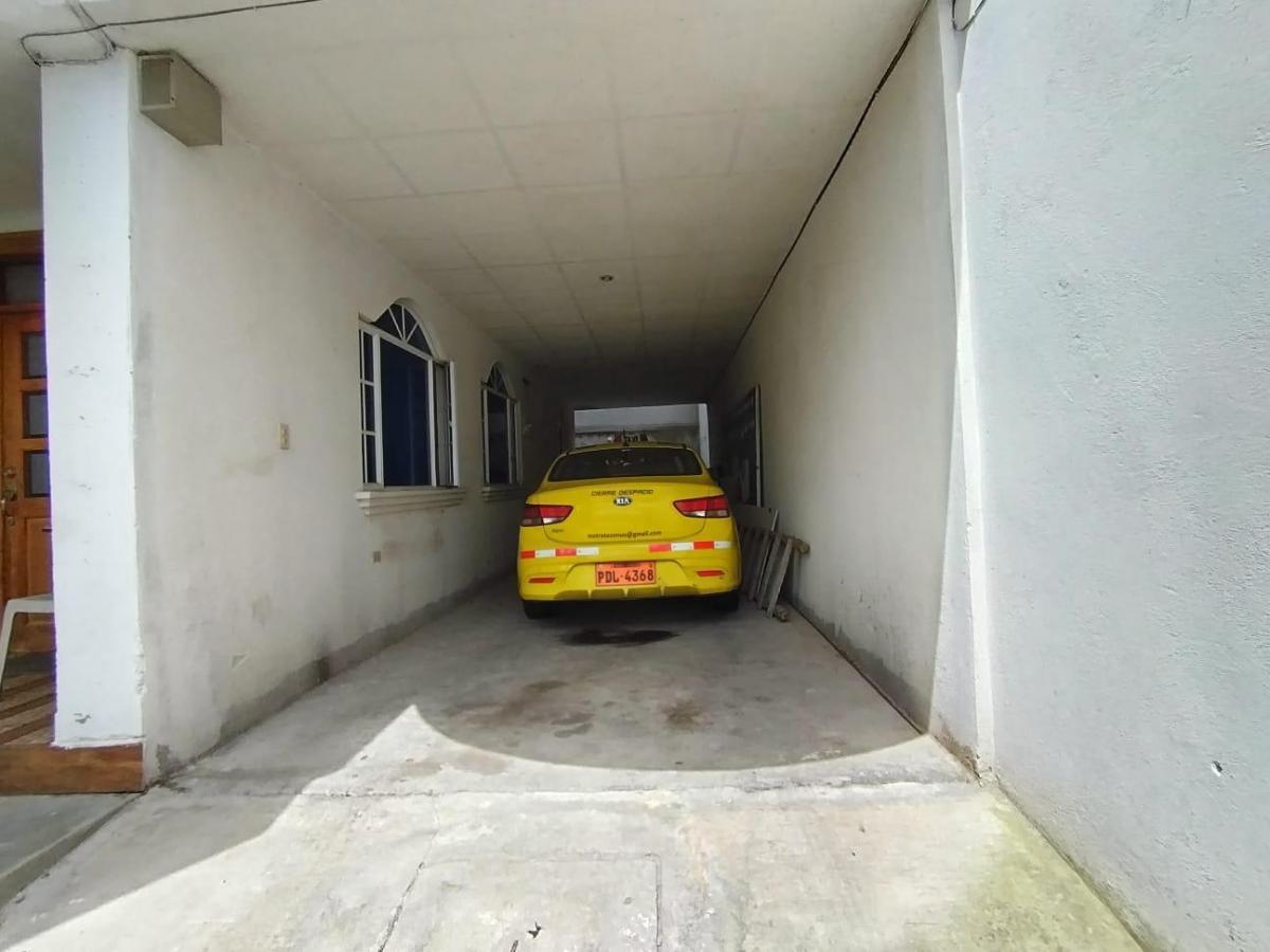 Casa Rentera en Venta Zabala, Calderon — imagen 7