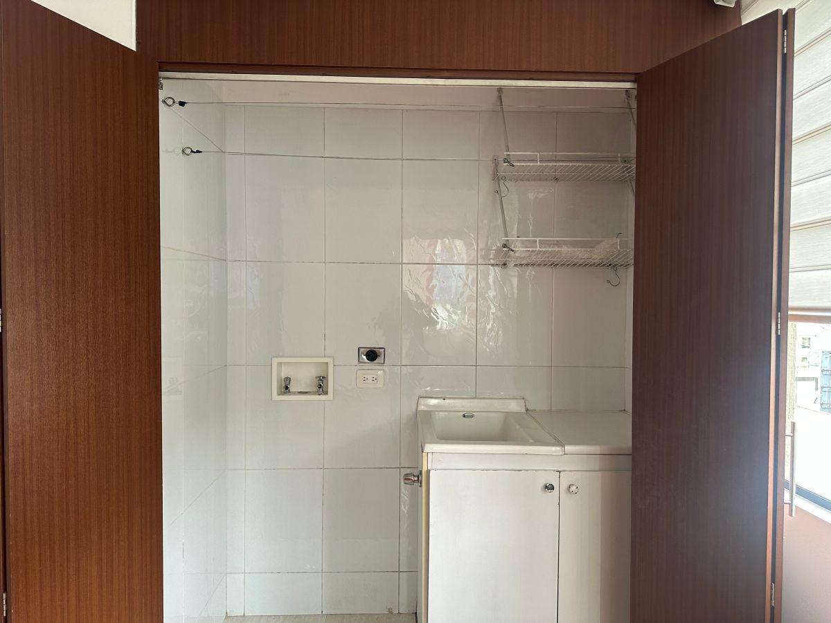 Vendo Hermoso Departamento 2 Dorm. Frente Al Parque de La Carolina — imagen 3
