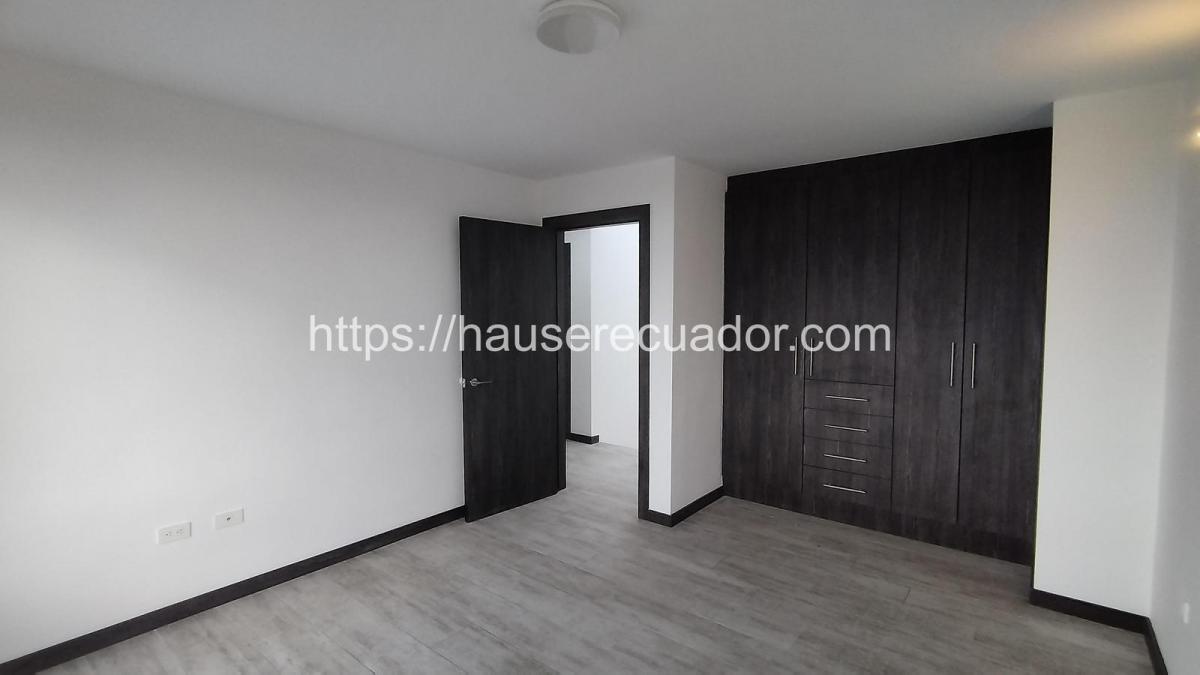 Departamento Dúplex, 3 Dorm., Piscina Seguridad 24/7 Amenities – Tumbaco Cerca a La Ruta Viva — imagen 3