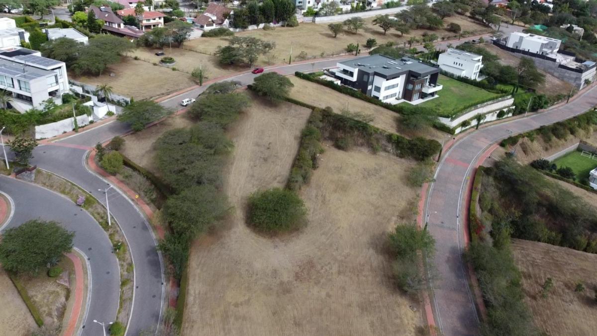 Terreno en Venta en Exclusiva Urbanización Privada de Cumbayá — imagen 7