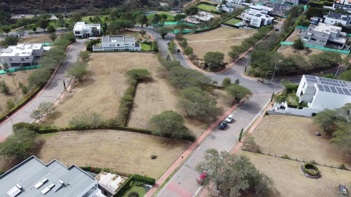 Terreno en Venta en Exclusiva Urbanización Privada de Cumbayá — imagen 6