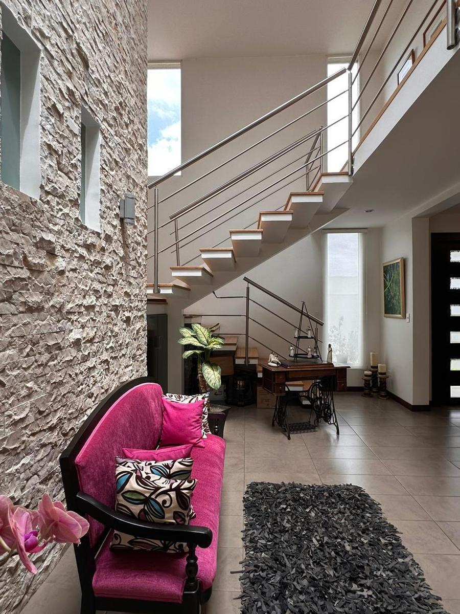 Casa de 384 m² con 3 Habitaciones de Venta en Nayón - Tanda — imagen 4