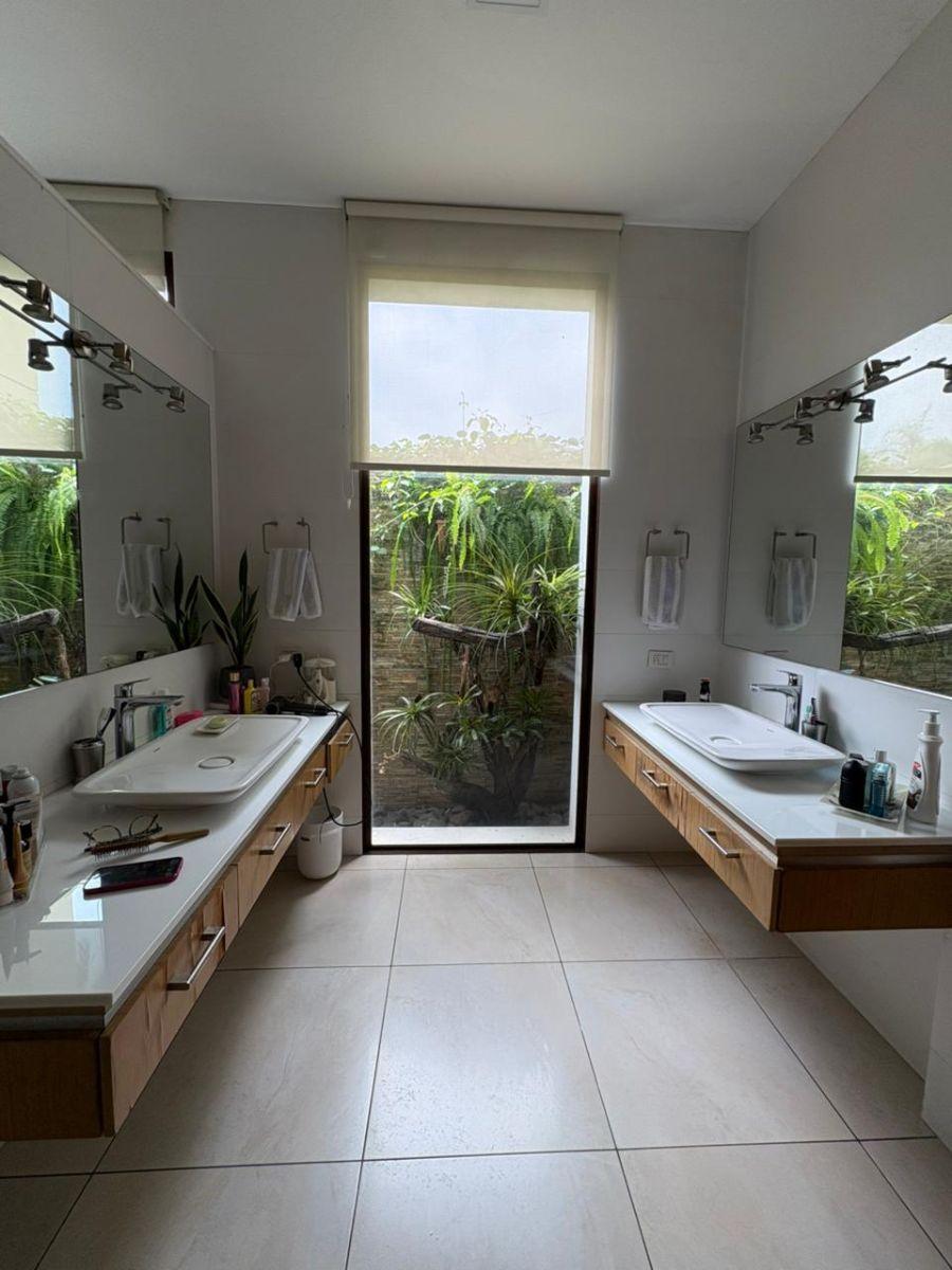 Riberas de Batan 4 Recámaras en Venta y Alquiler, 750 m² en Samborondón, Guayas — imagen 7