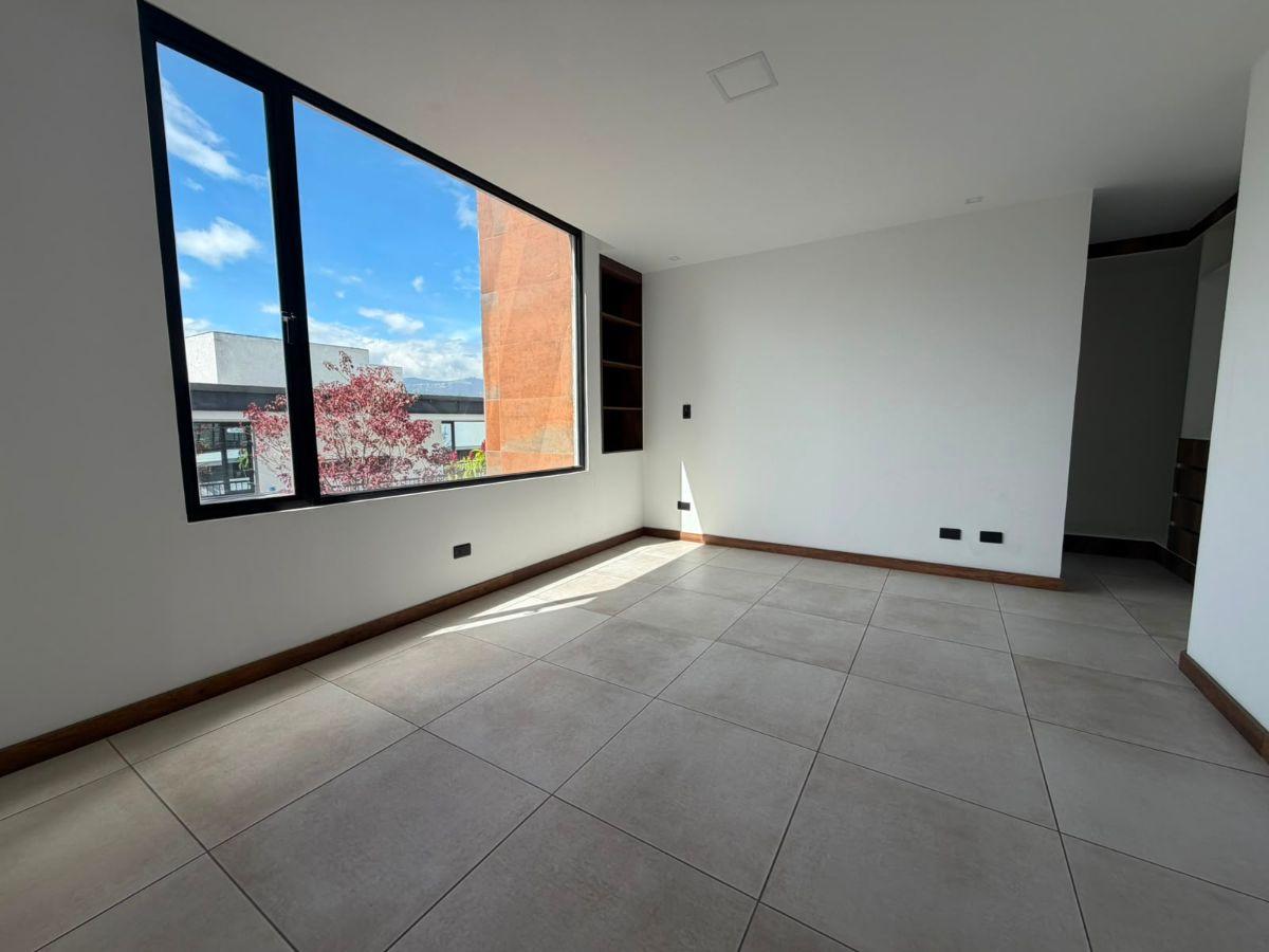 En Venta Departamento 117 m² - 2 Dorm. - Patio San Juan de Cumbayá — imagen 10