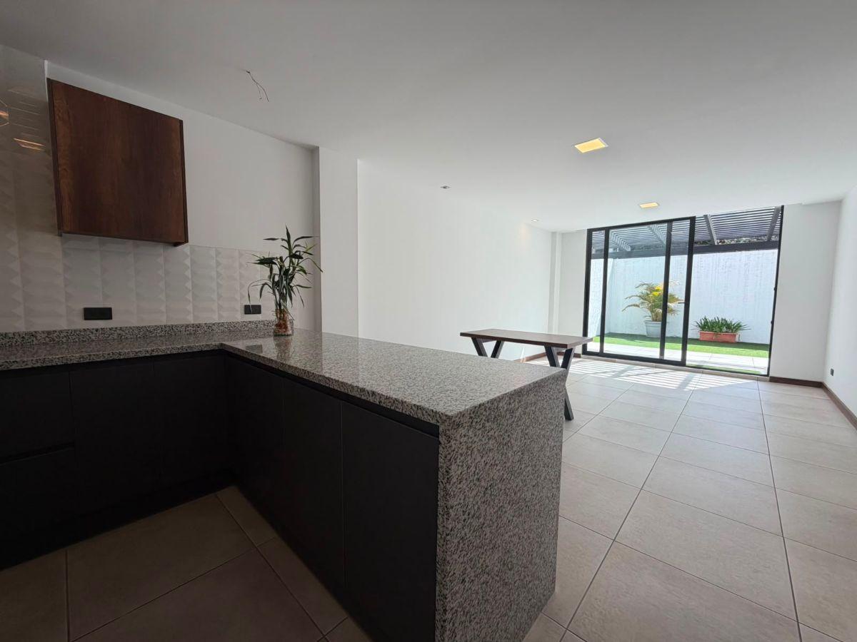 En Venta Departamento 117 m² - 2 Dorm. - Patio San Juan de Cumbayá — imagen 6