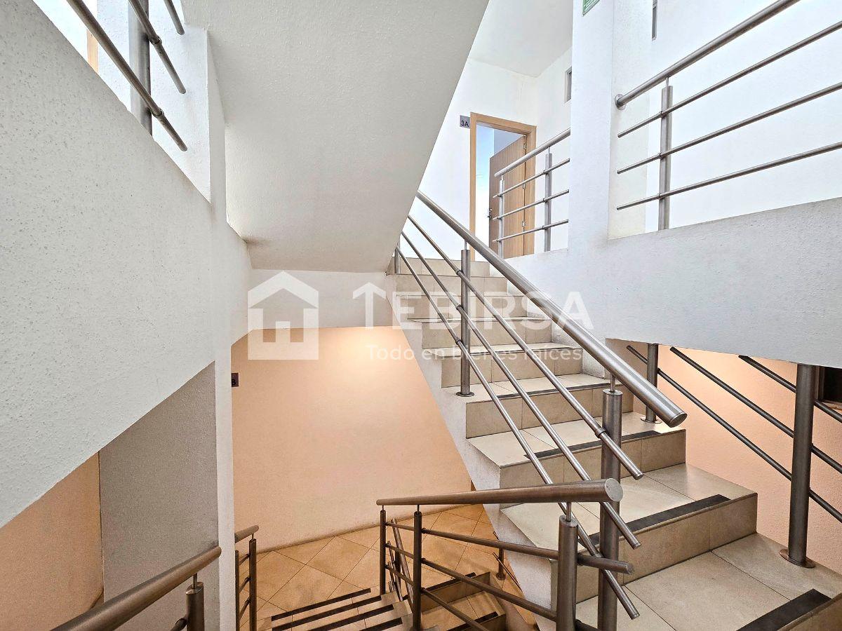 Departamento en Venta de 3 Dorm. y Parqueo, Piso 3 - Salinas, Sector San Lorenzo — imagen 7