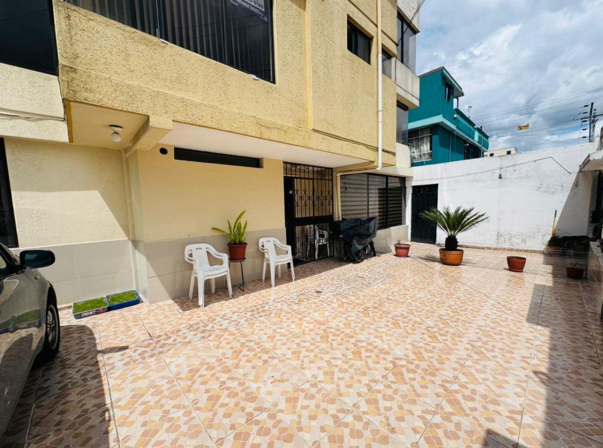 Duplex en Venta, Dos Plantas, en El Sector Av La Prensa — imagen 10