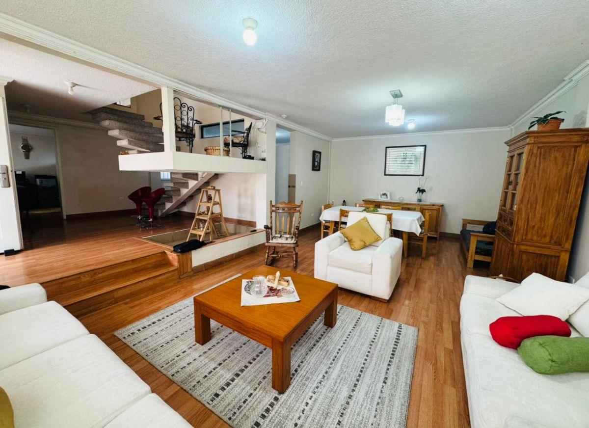 Duplex en Venta, Dos Plantas, en El Sector Av La Prensa — imagen 7