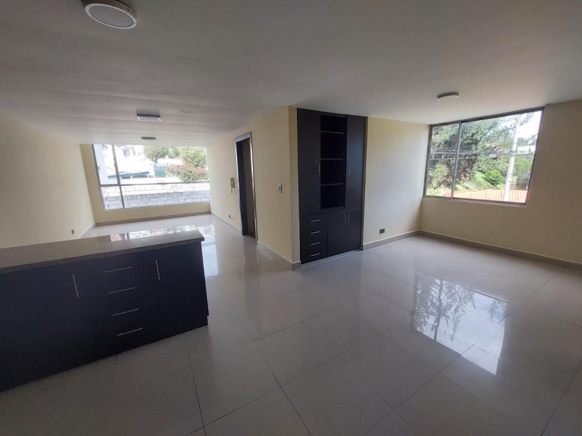 Venta Departamento Carcelen en Conjunto 92 m² con 1 Parqueadero — imagen 2