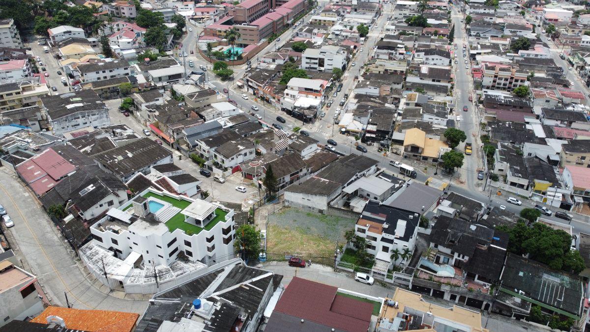 Terreno en Venta Lomas de Urdesa 714 m², Guayas — imagen 7