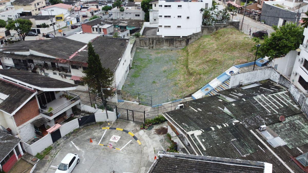Terreno en Venta Lomas de Urdesa 714 m², Guayas — imagen 4