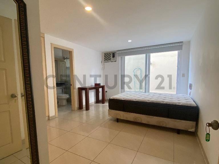 De Oportunidad Apartamento en Venta Edificio Portofino - Manta, Manabí — imagen 8