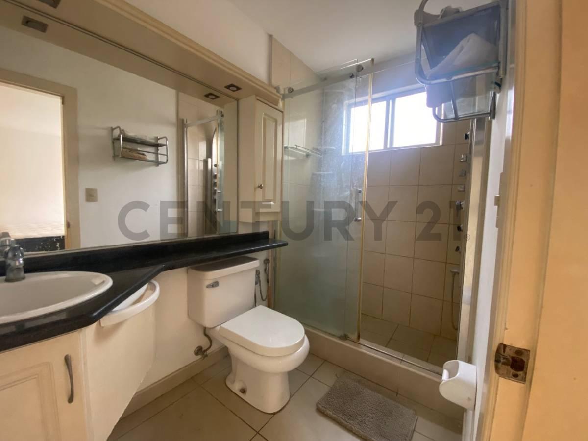 De Oportunidad Apartamento en Venta Edificio Portofino - Manta, Manabí — imagen 6