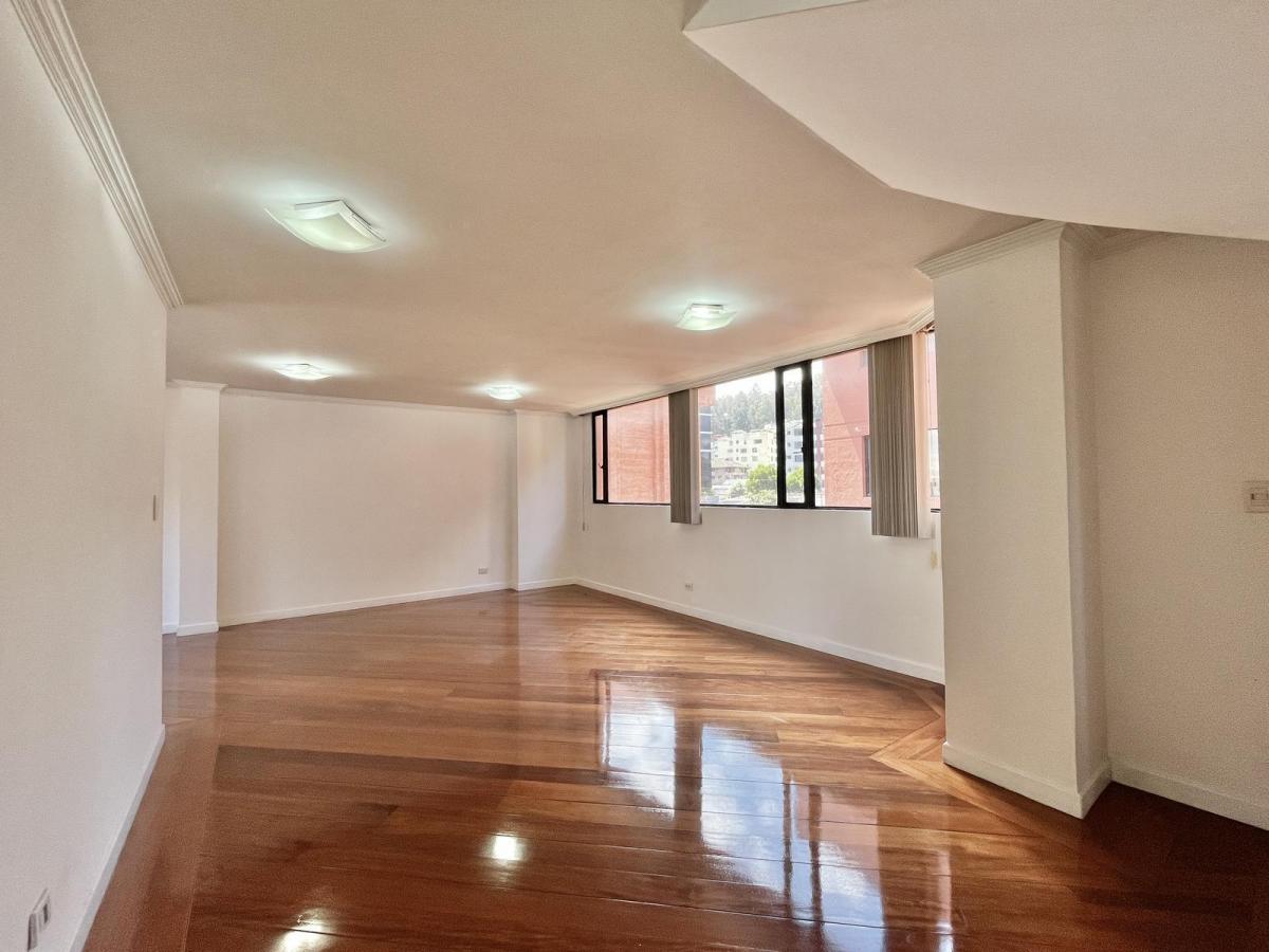 Departamento Duplex de Venta Sobre La Granados Cerca a La Udla — imagen 8