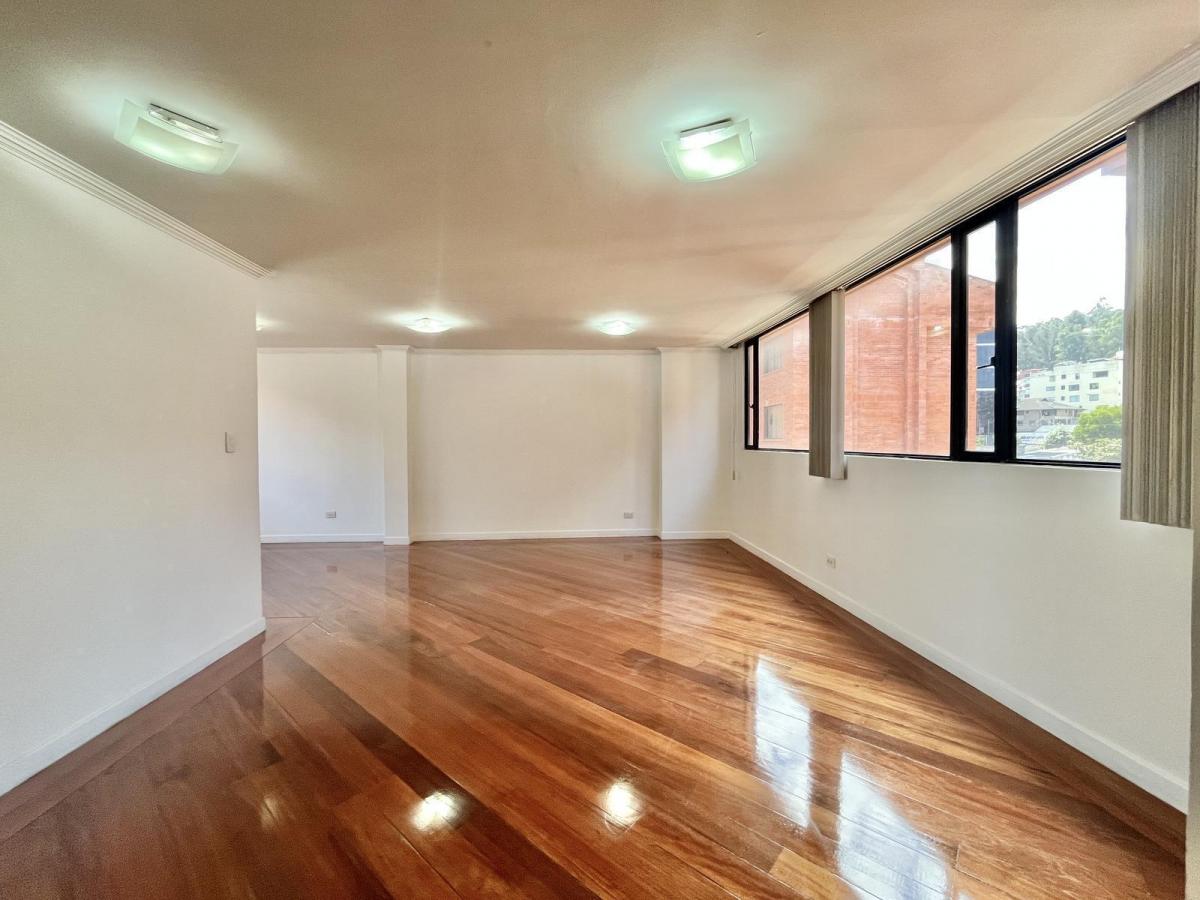 Departamento Duplex de Venta Sobre La Granados Cerca a La Udla — imagen 7