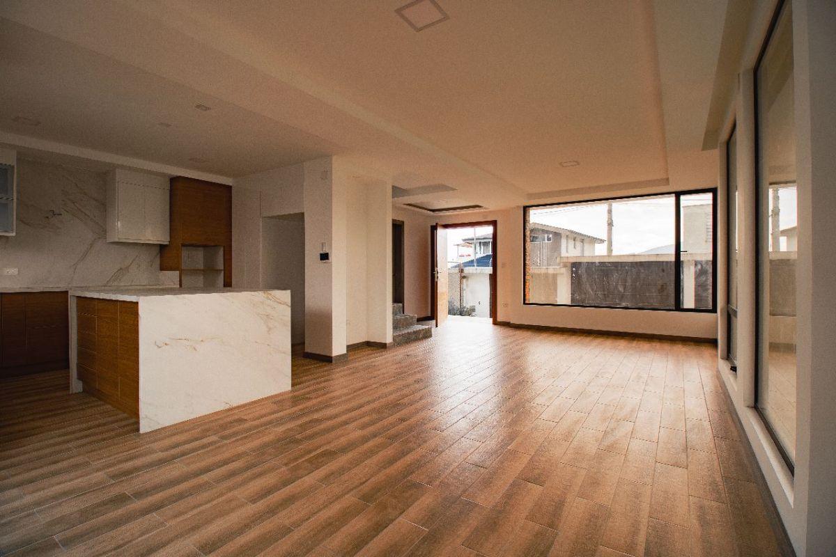 Venta de Casa en La Urbanizacion Prados del Rio, Valle de Los Chillos — imagen 10