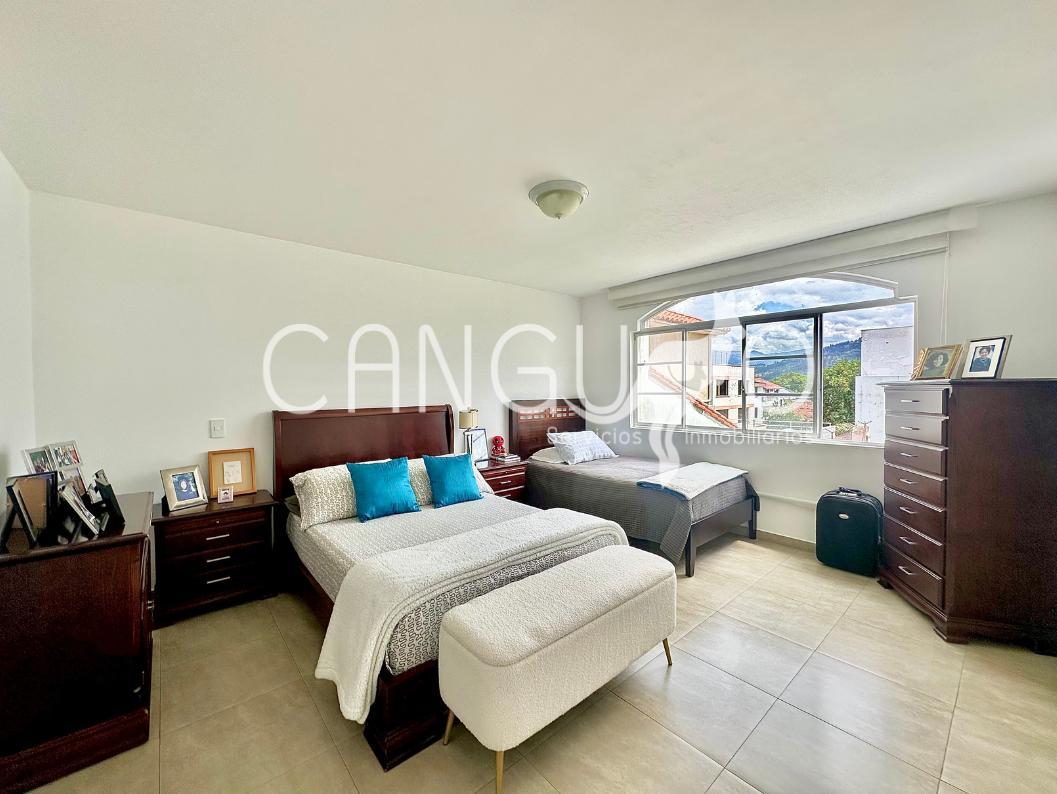 Amplio Departamento de Venta en Cumbayá La Primavera — imagen 6