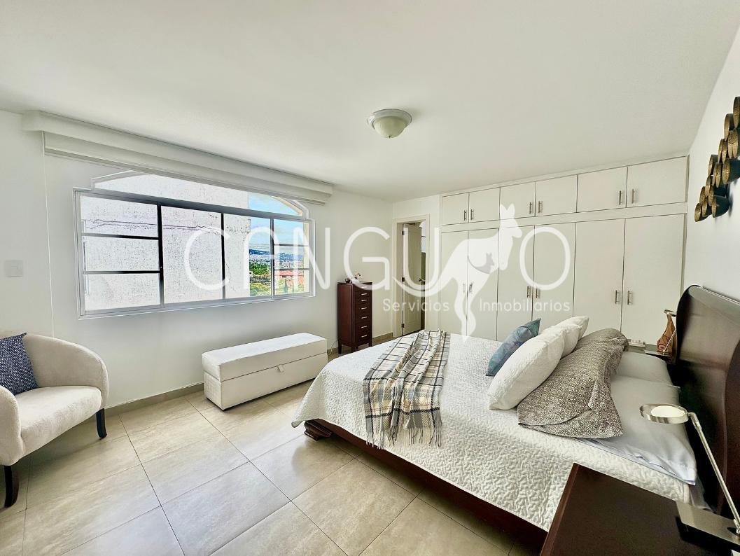 Amplio Departamento de Venta en Cumbayá La Primavera — imagen 5