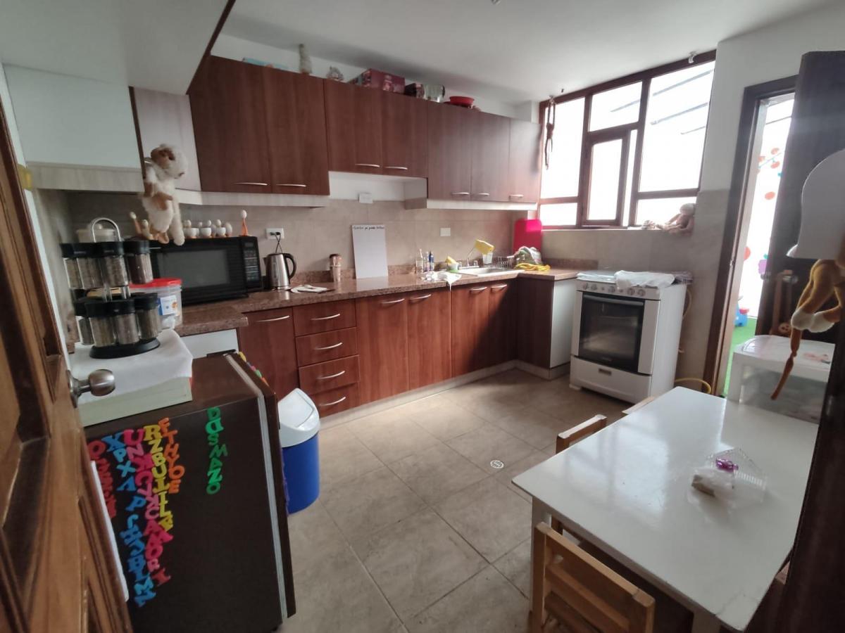 Hm/ Sector La Concepción! Casa de 3 Plantas de 450 m² en Venta por 390.000 Usd! — imagen 8