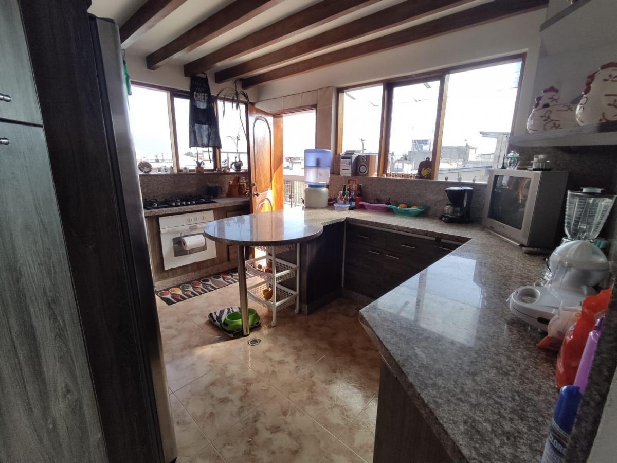 Hm/ Sector La Concepción! Casa de 3 Plantas de 450 m² en Venta por 390.000 Usd! — imagen 7