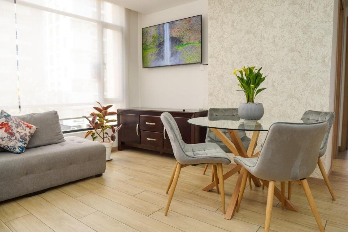 Hermoso Departamento en Venta - Sin Muebles - 83 m - Sector 6 de Diciembre y Checoslovaquia — imagen 2