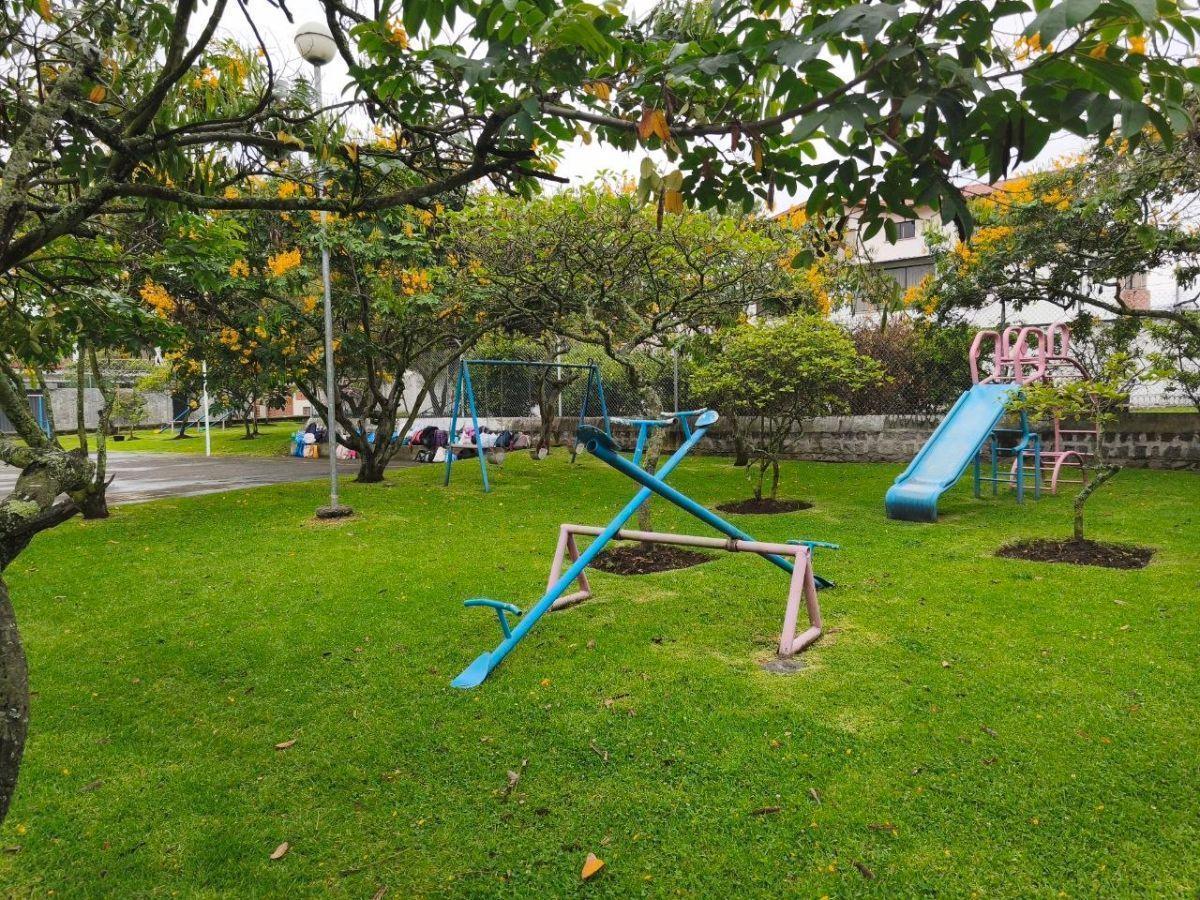 Departamento en Venta, Dentro de Urbanización Sector Embajada Americana Solca, Junto Al Colegio Sek — imagen 8