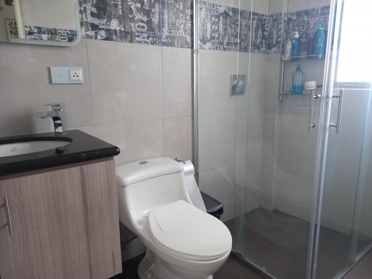 Departamento de 200 m² con 4 Habitaciones en Venta en Solca / Embajada Americana — imagen 2