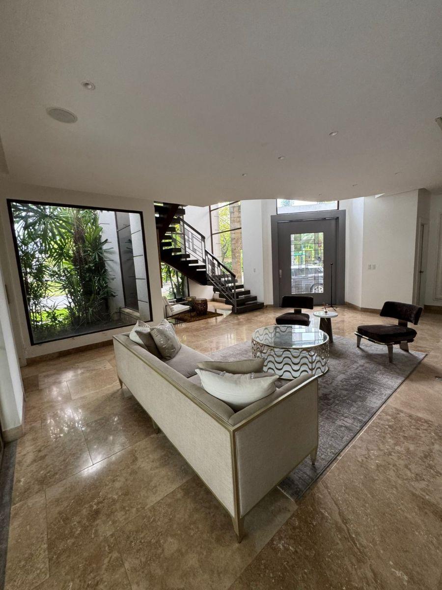 Casa con 780 m² Terreno y 4 Recámaras en Venta en Samborondón, Guayas — imagen 8